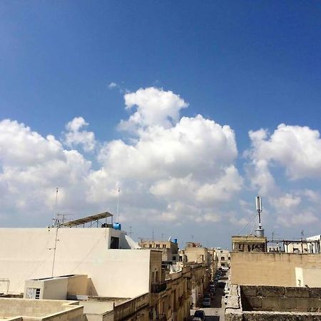 Tarxien May Flower: Modern Flat Close To Airport/Bus Stops מראה חיצוני תמונה