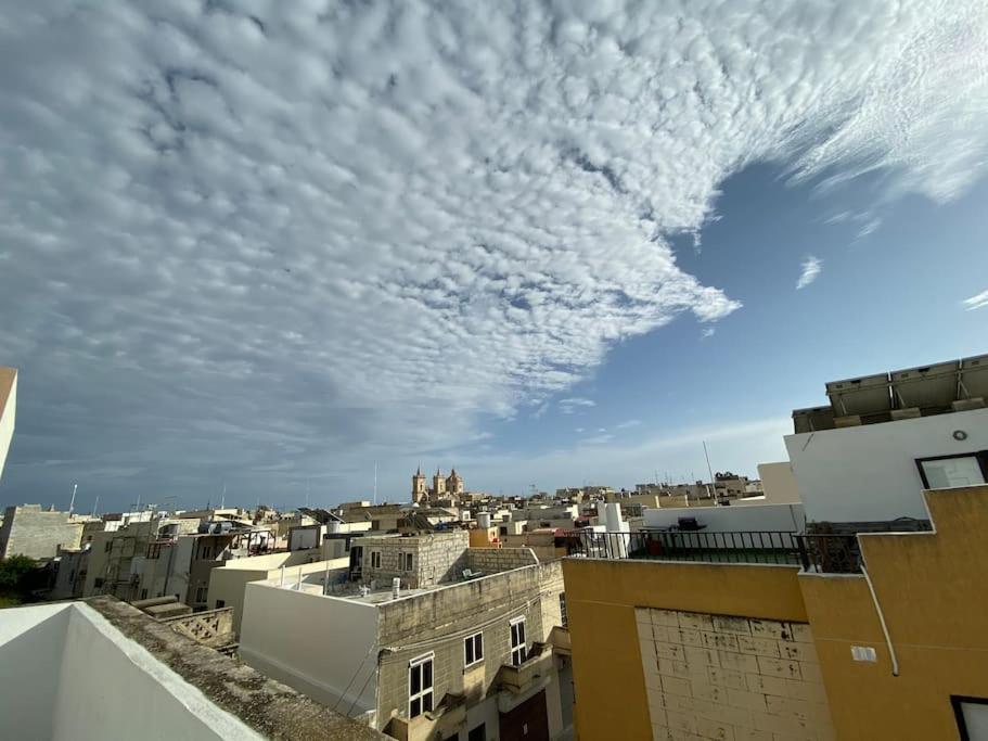 Tarxien May Flower: Modern Flat Close To Airport/Bus Stops מראה חיצוני תמונה