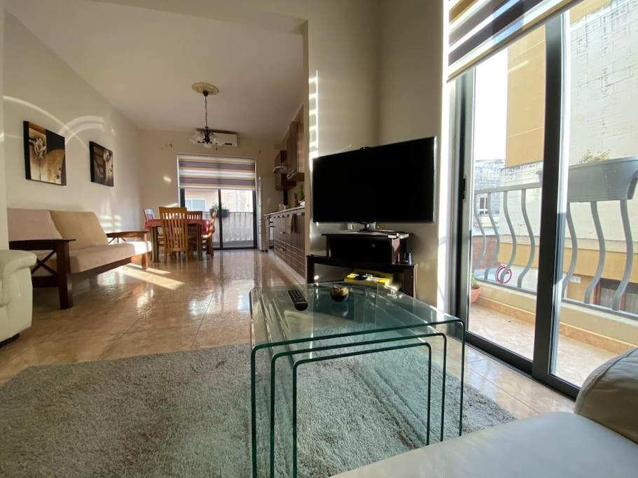Tarxien May Flower: Modern Flat Close To Airport/Bus Stops מראה חיצוני תמונה