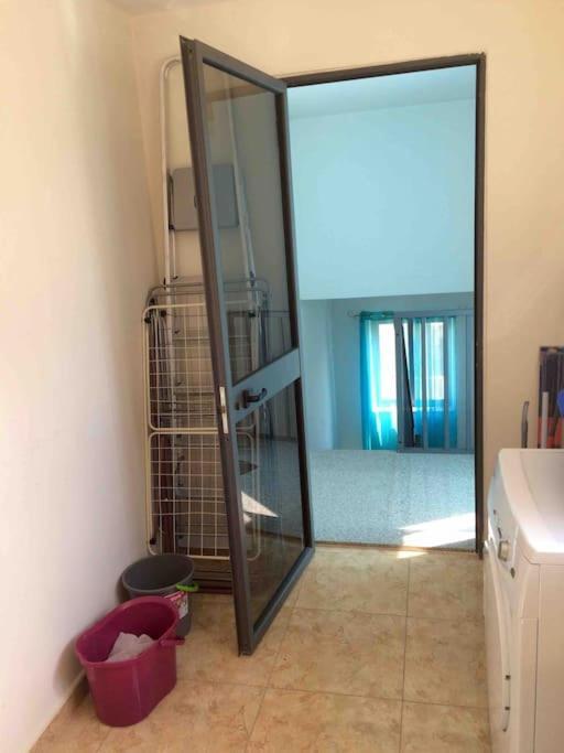 Tarxien May Flower: Modern Flat Close To Airport/Bus Stops מראה חיצוני תמונה